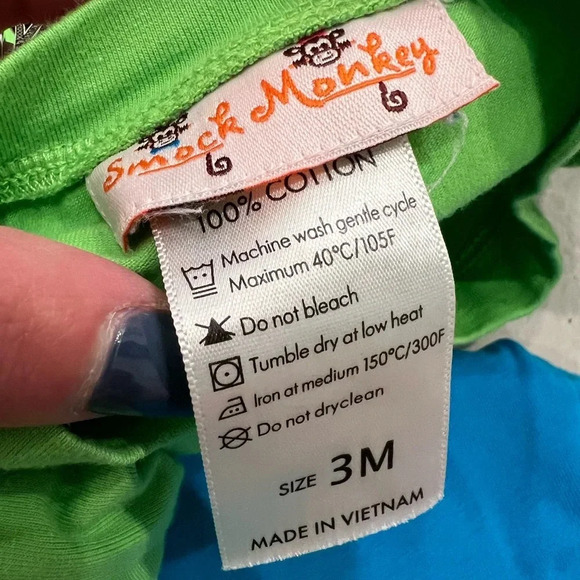 Bundle of 3 Smock Monkey Applique and Smocked Tee Shirts Puppy, Tractor, Apple - Picture 5 of 7